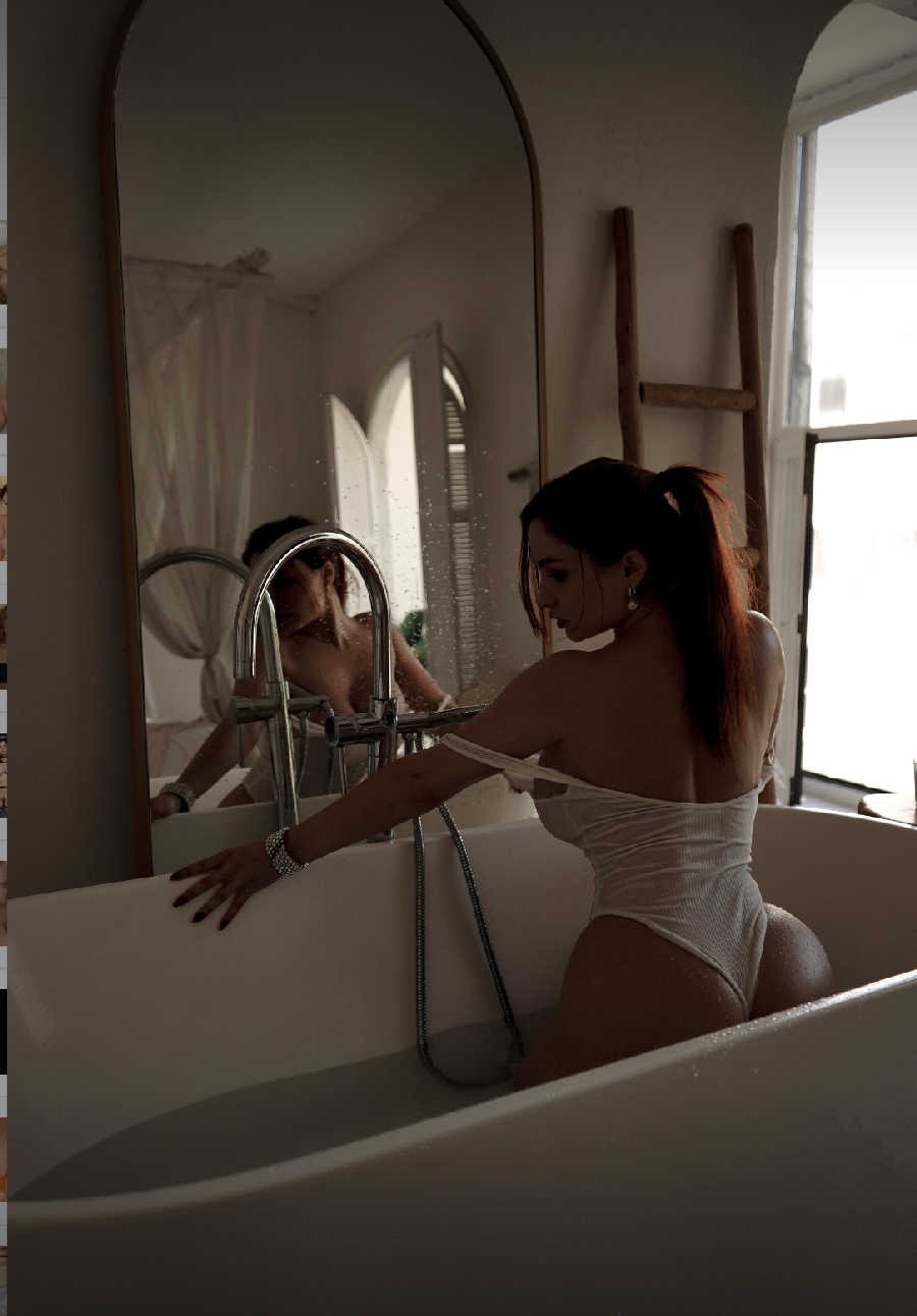 A playful frame from Miranda Faith nude — online in Hubli