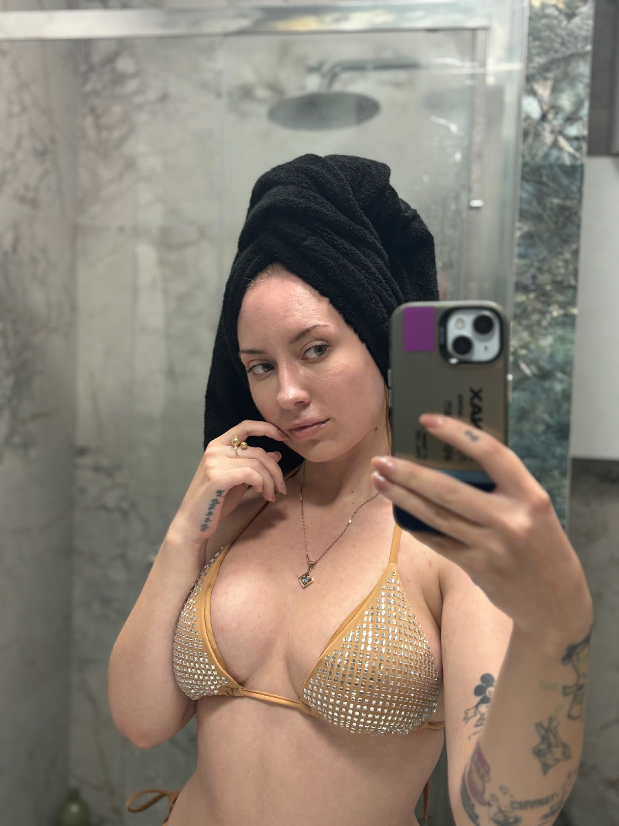 Nude girl KateV in Hubli