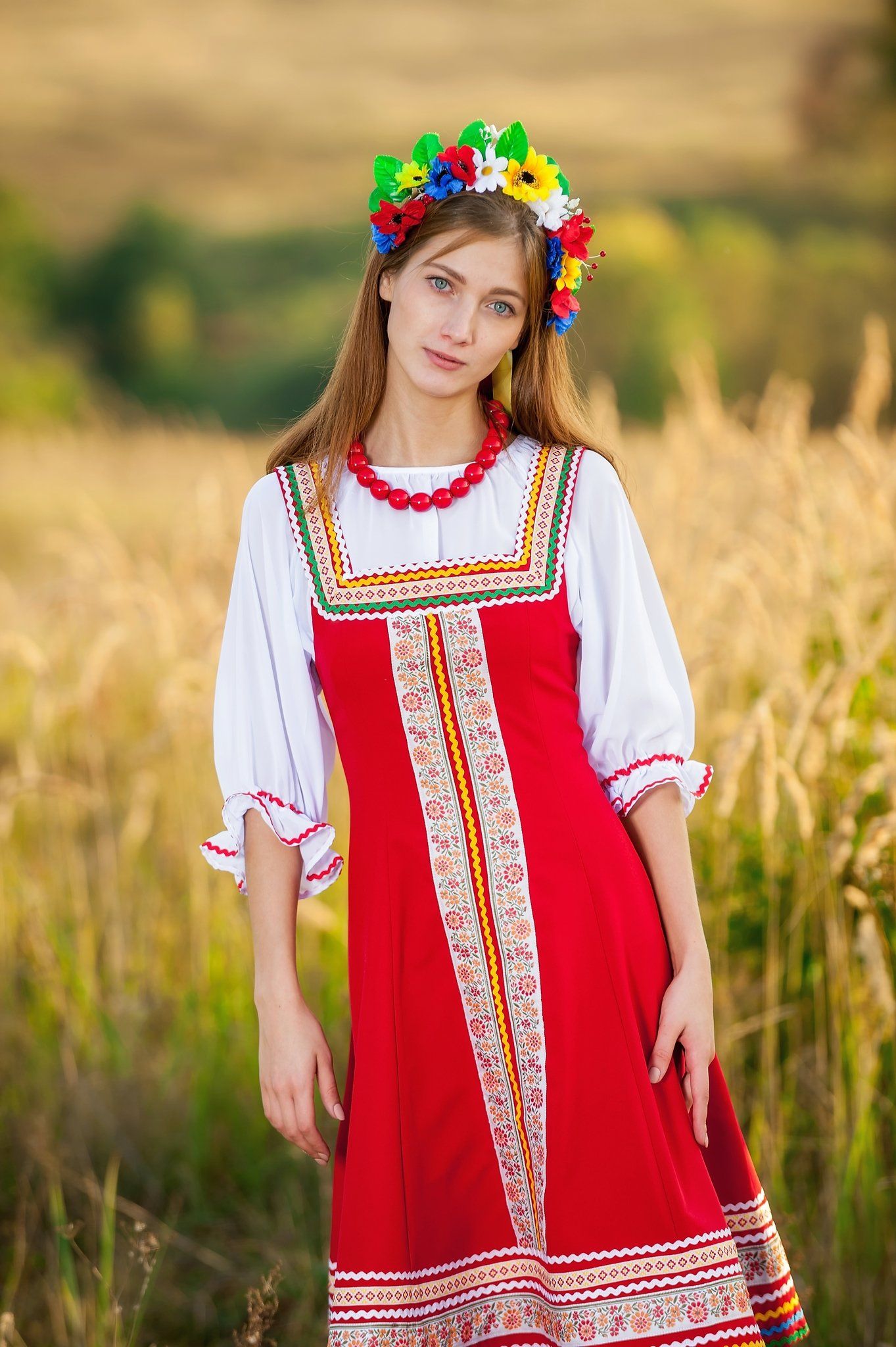 Women in Slavic costumes in Hubli