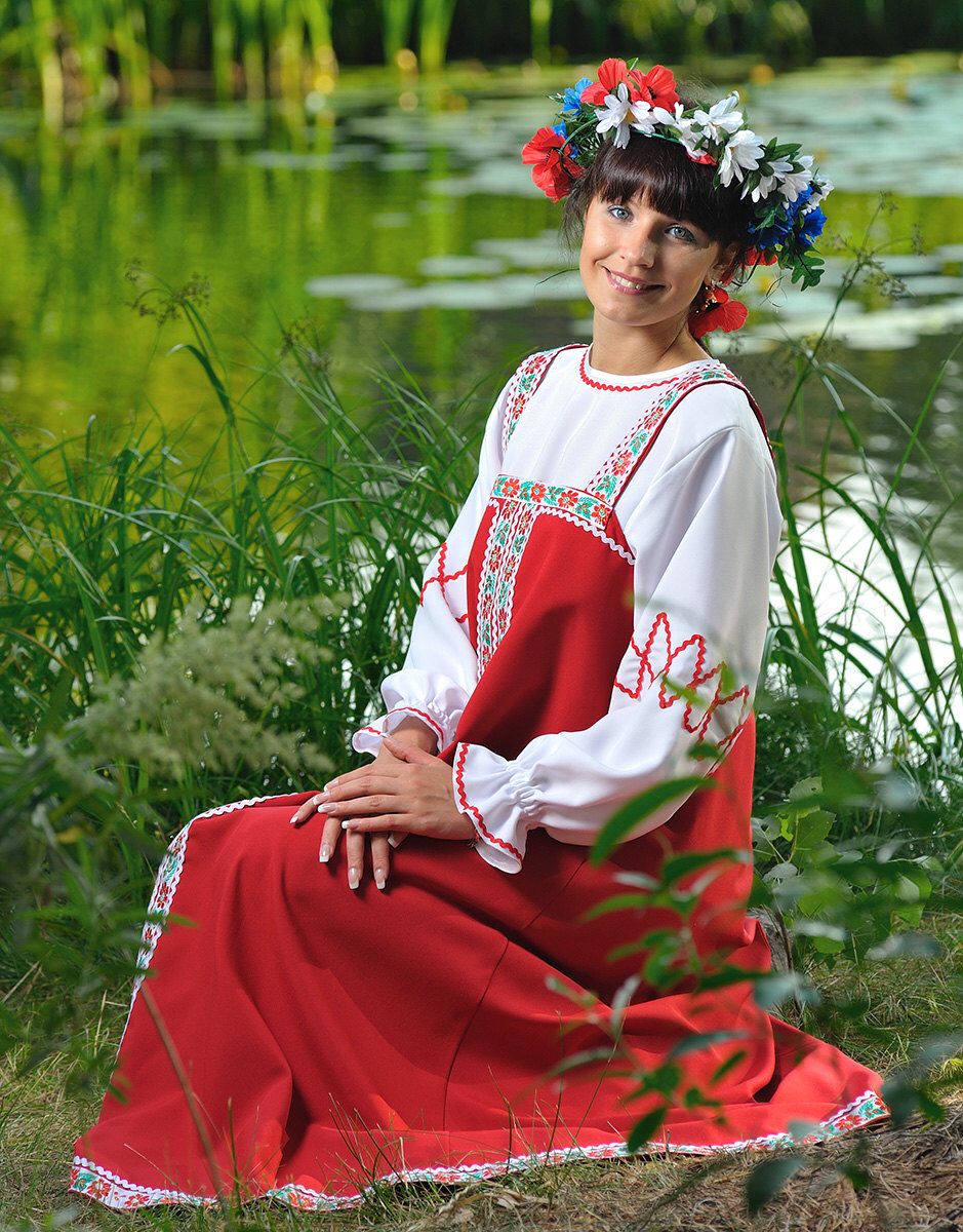 Beautiful girl Girls in Slavic costumes in Hubli