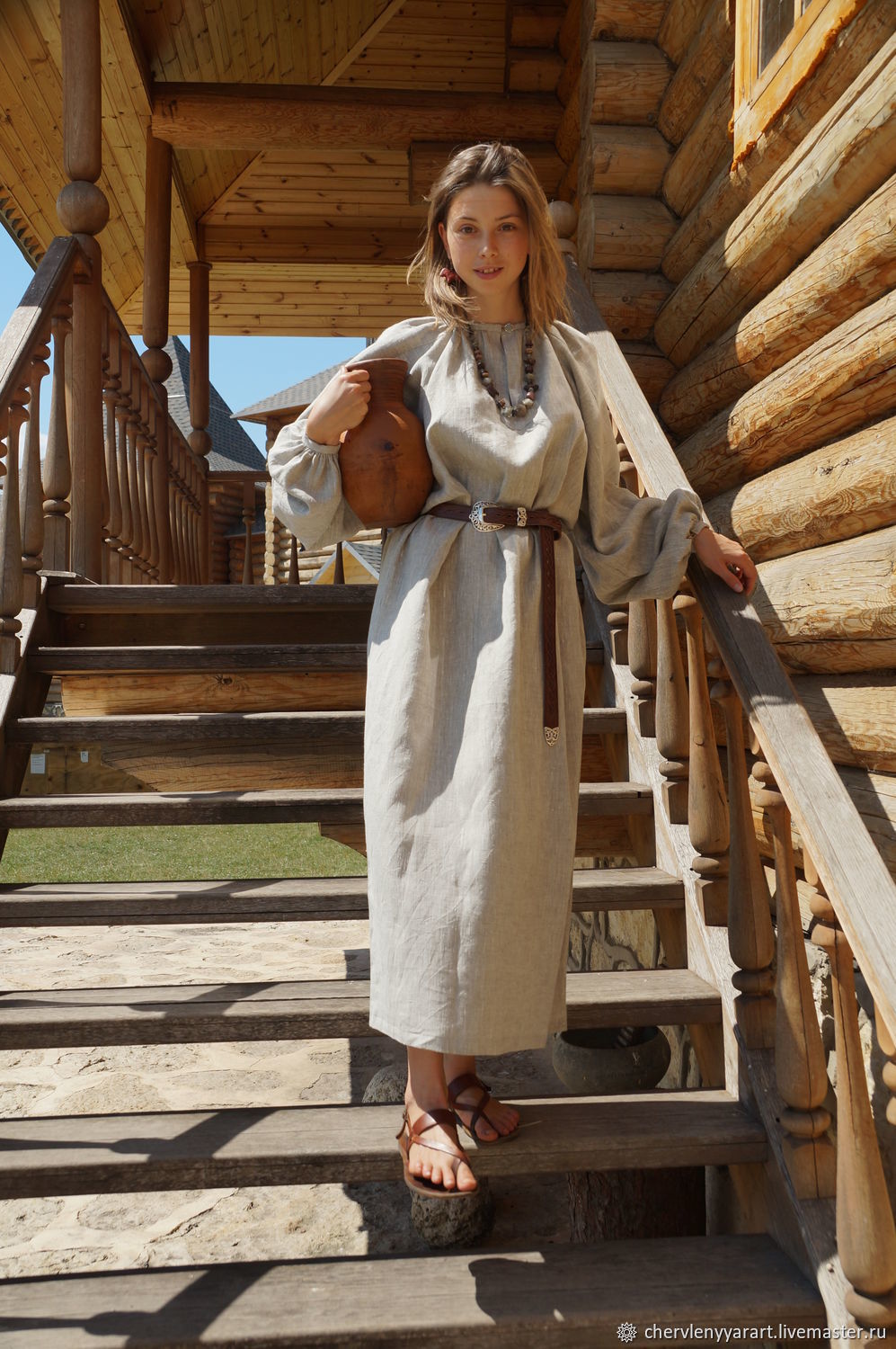 Girls in Slavic costumes in Hubli